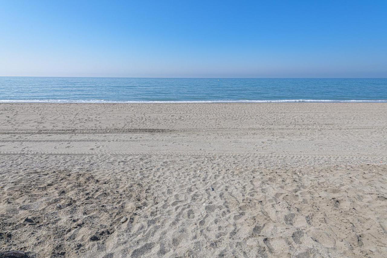 Wintowinrentals Amazing Front Sea View & Relax Torre de Benagalbon Exterior photo